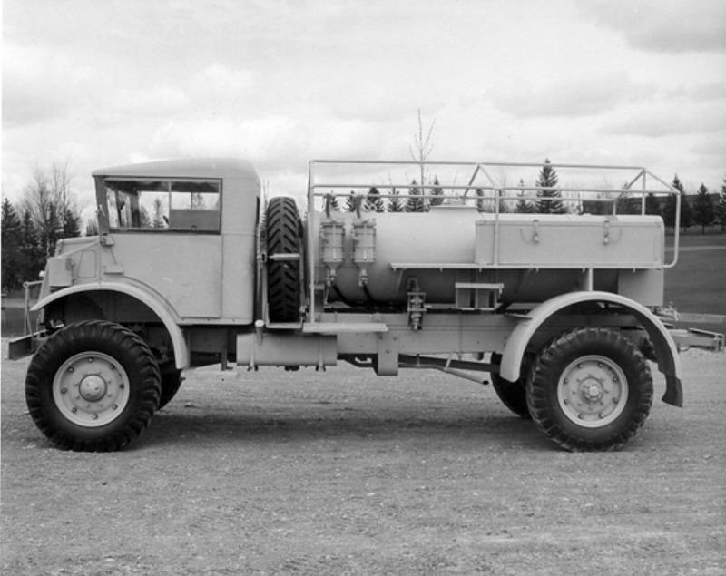 CMP C60L Water truck Cab13 – Image 6
