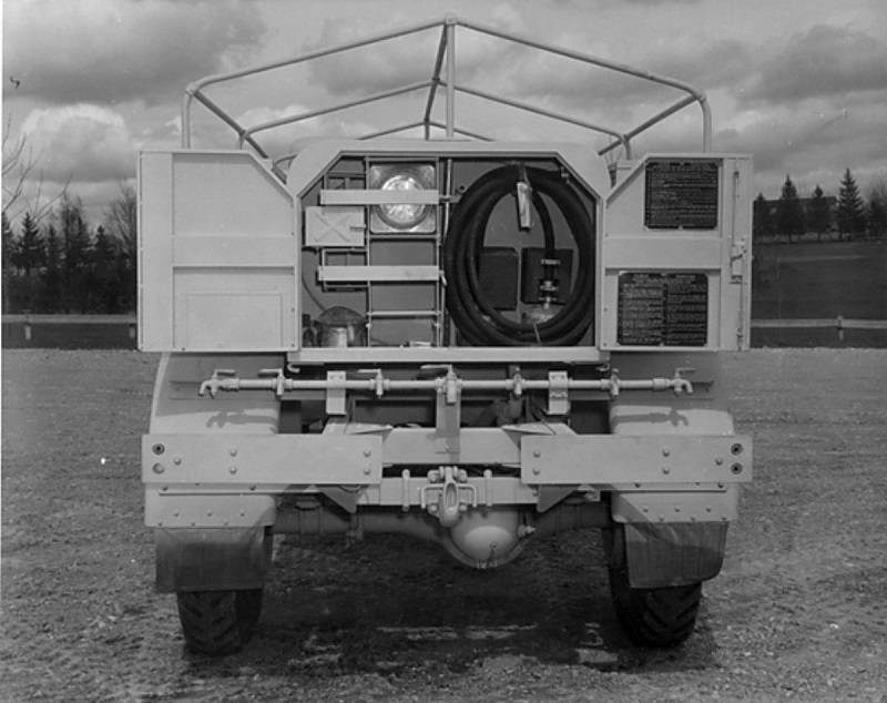 CMP C60L Water truck Cab13 – Image 7