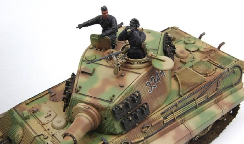 German Heavy Tank Sd.Kfz.182 King Tiger (Henschel Turret) – Image 7