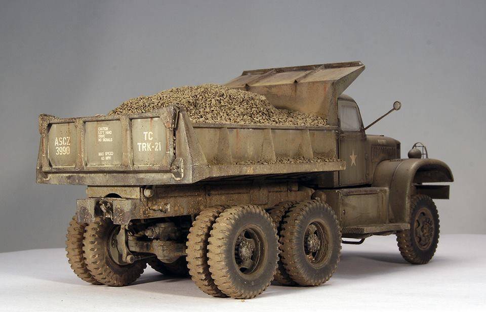 US Diamond T 972 Dump Truck – Image 6