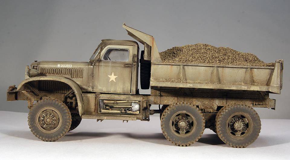 US Diamond T 972 Dump Truck – Image 4