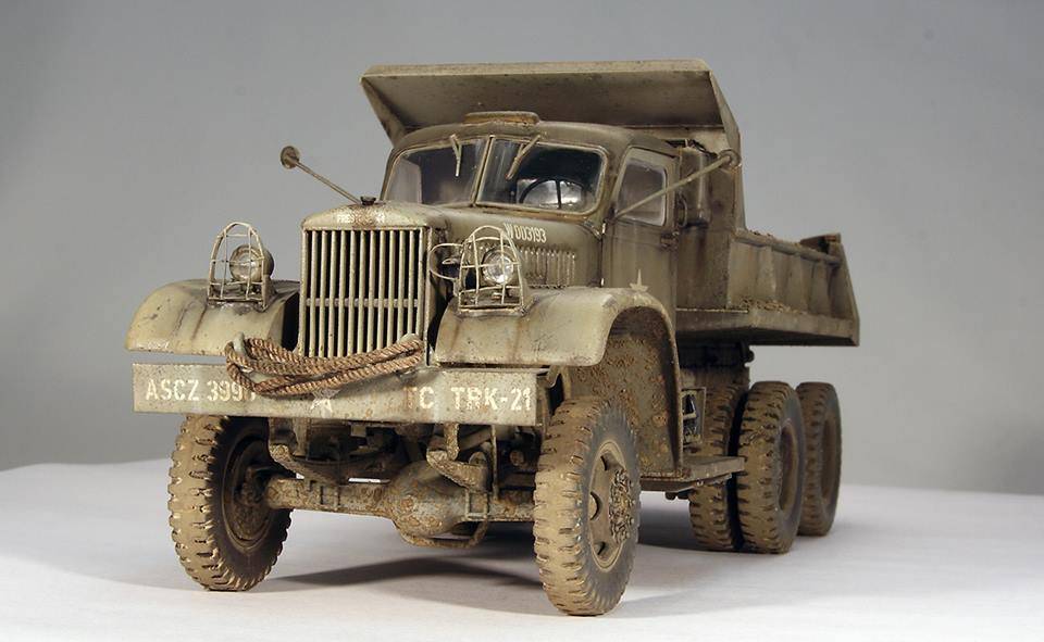 US Diamond T 972 Dump Truck – Image 3