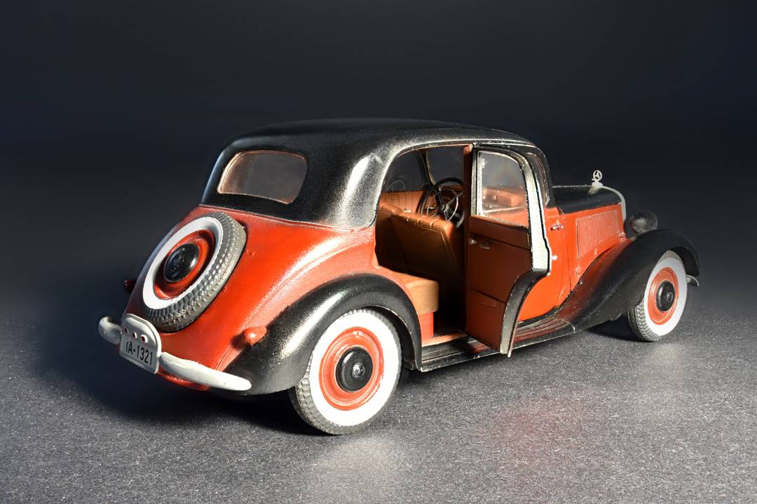 GERMAN PASSENGER CAR TYP 170V SALOON 4 DOORS – Image 4