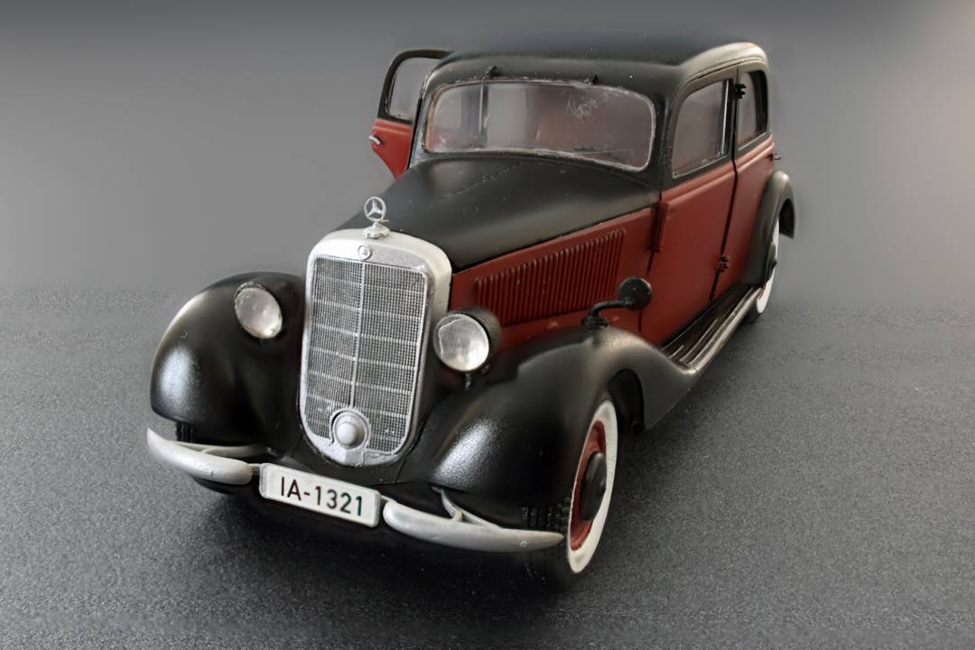 GERMAN PASSENGER CAR TYP 170V SALOON 4 DOORS – Image 6