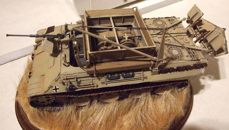 Bergepanther (Sd.Kfz. 179) Armed Recovery Vehicle – Image 4