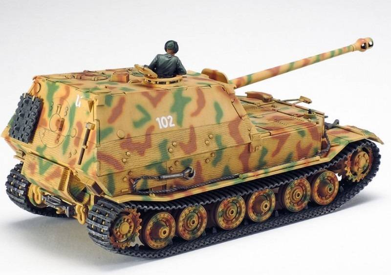German Heavy Tank Destroyer Elefant – Image 3