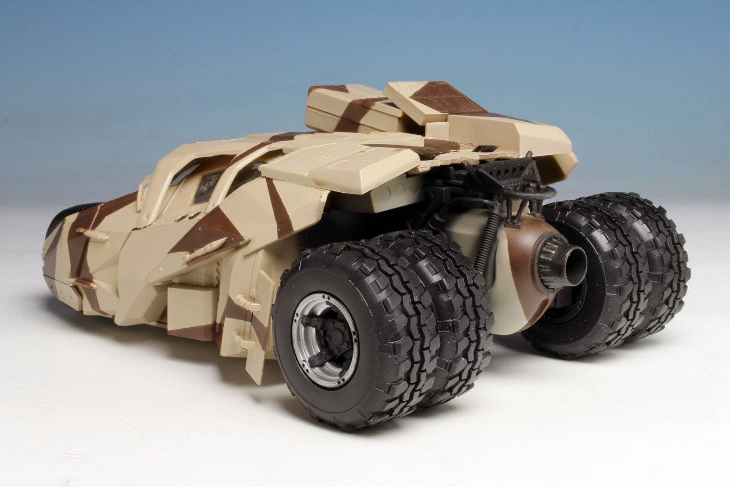 The Dark Knight Trilogy Armored Tumbler with Bane – Image 7