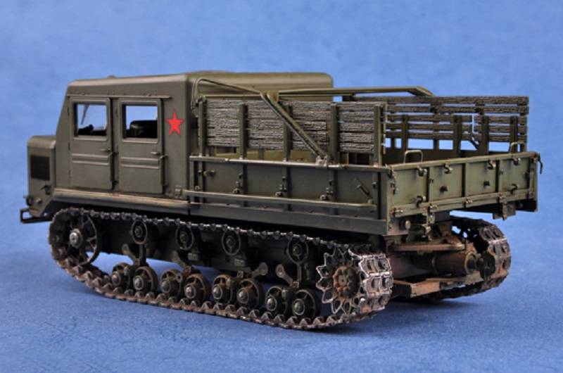Russian AT-S Tractor – Image 3