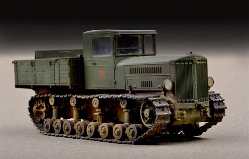 Soviet Komintern Artillery Tractor – Image 2