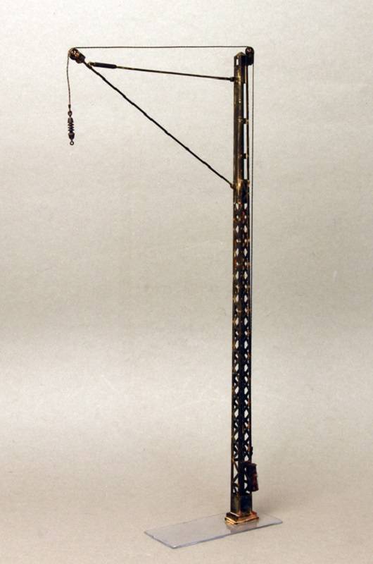 RAILROAD POWER POLES & LAMPS – Image 3