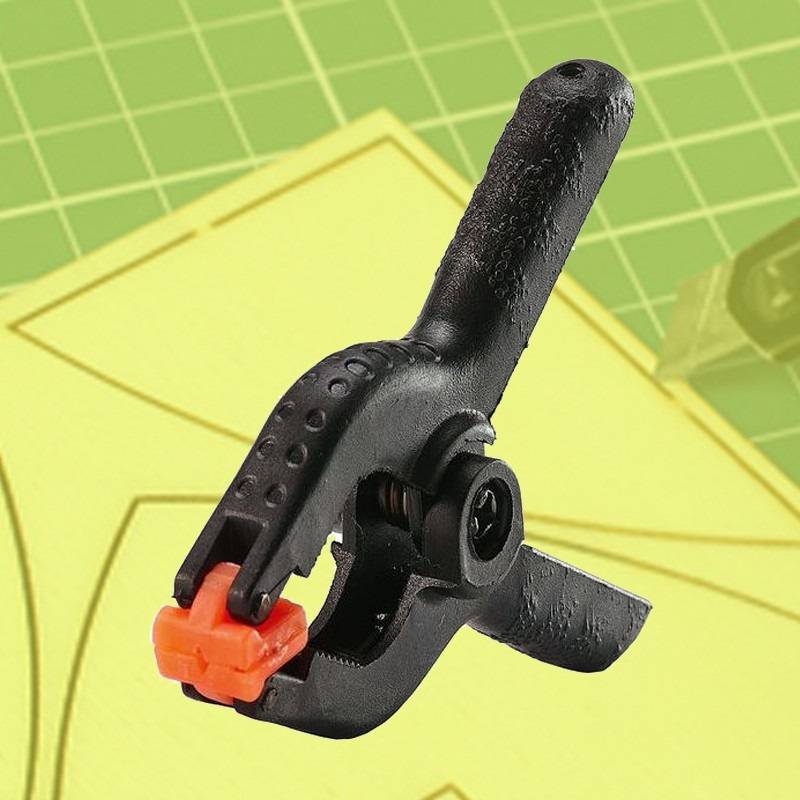REVELL MODEL CLAMP – Image 2