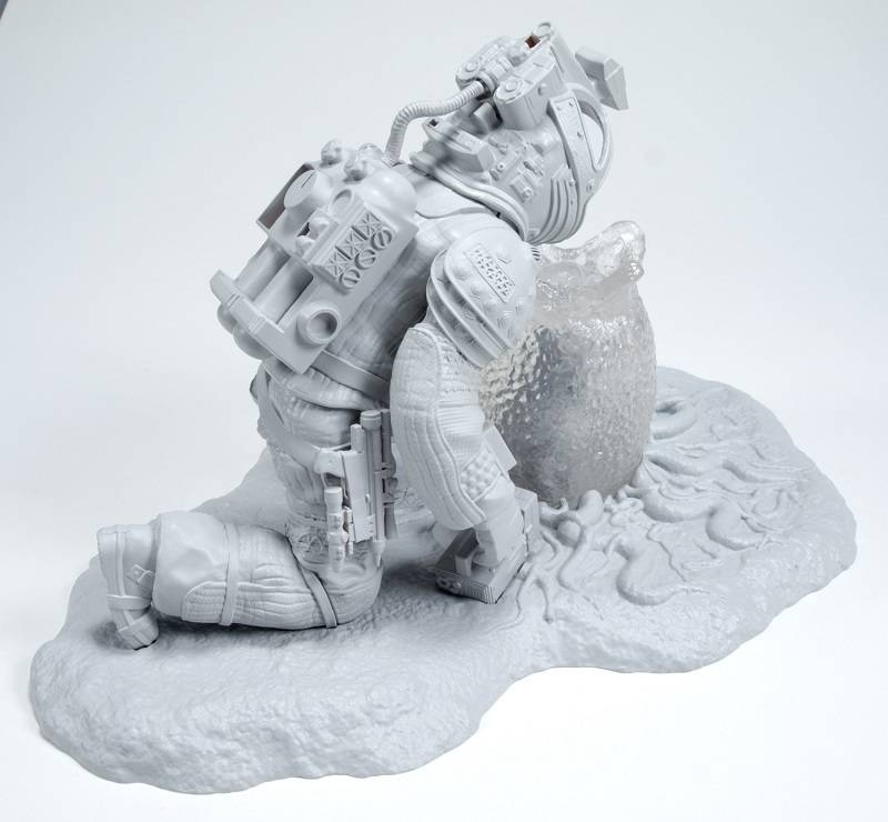Alien Executive Officer Kane Figure – Image 2