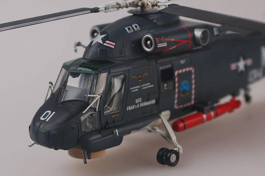 SH-2F SEASPRITE – Image 8