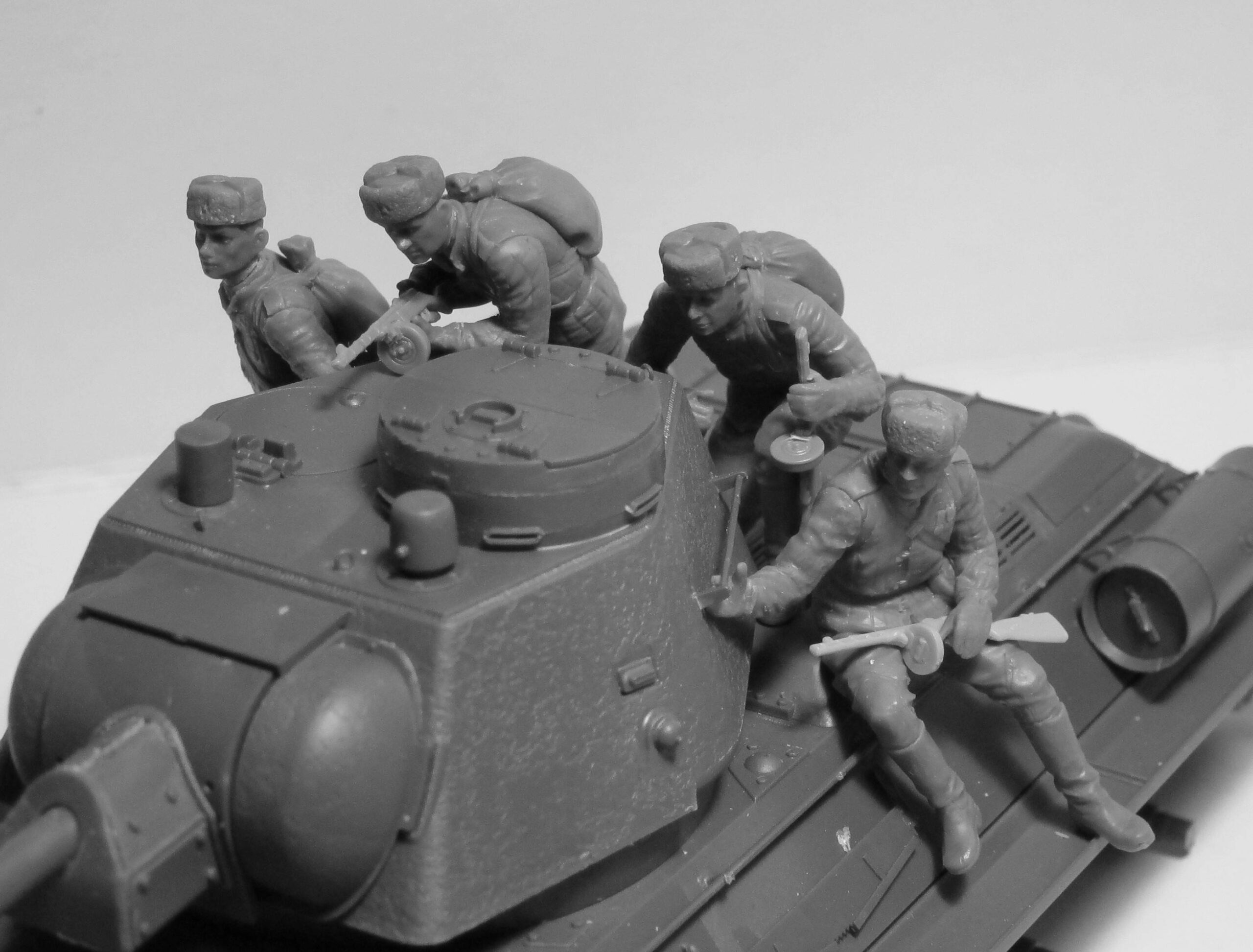 T-34-76 with Soviet Tank Riders – Image 2