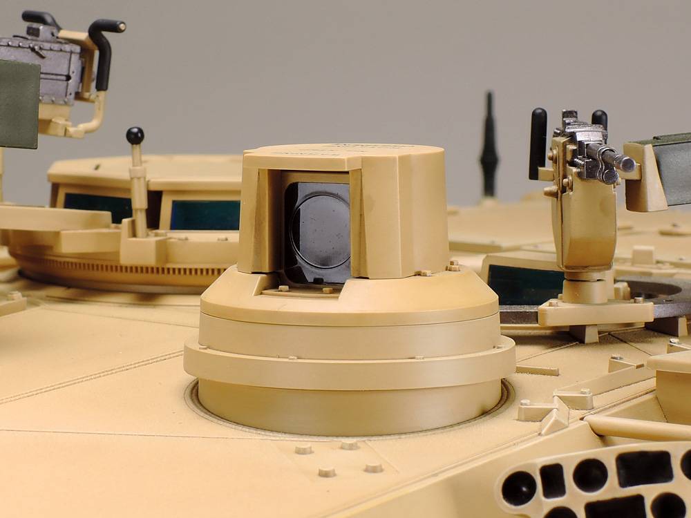 U.S. Main Battle Tank M1A2 Abrams – Image 9