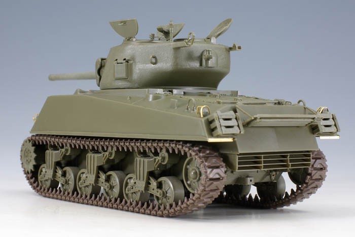 U.S. Medium Tank M4A3(76)W Sherman – Image 13
