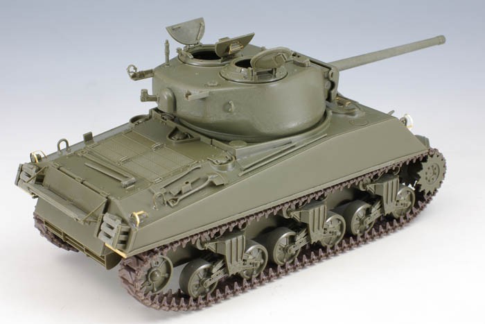 U.S. Medium Tank M4A3(76)W Sherman – Image 14