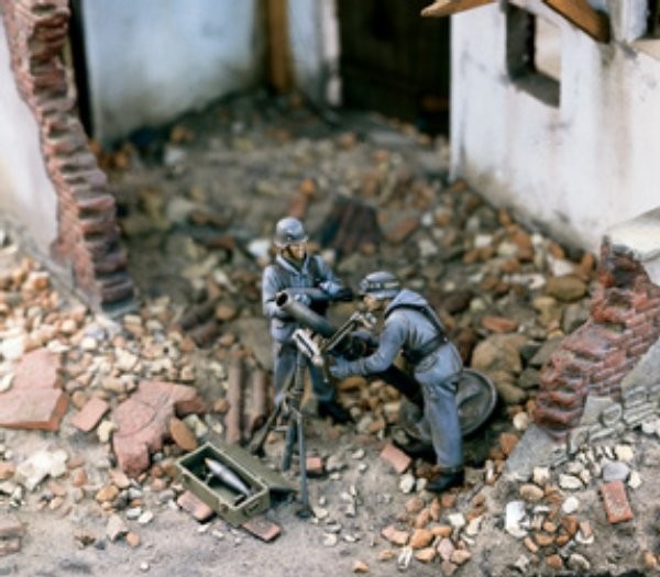 GERMAN HEAVY MORTAR TEAM