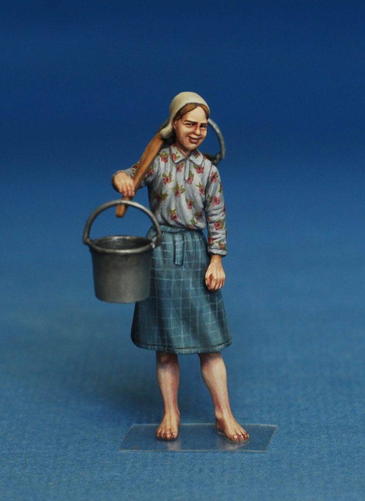 SOVIET VILLAGERS – Image 4