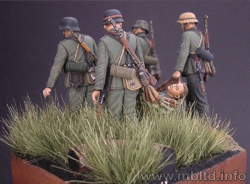 Casualty Evacuation, German Infantry, Stalingrad, Summer 1942 – Image 3