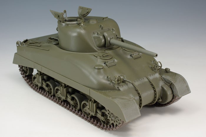 U.S. Medium Tank M4A1 Sherman (Direct Vision Type) – Image 4
