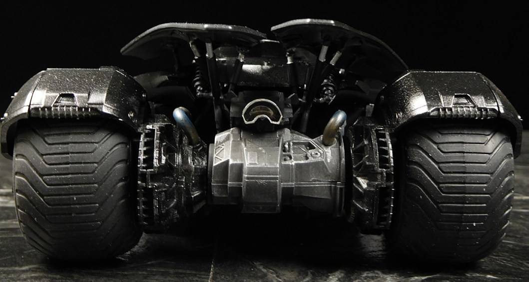 Batmobile Batman vs Superman – Image 11