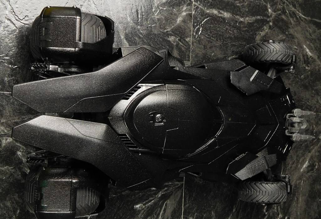 Batmobile Batman vs Superman – Image 12