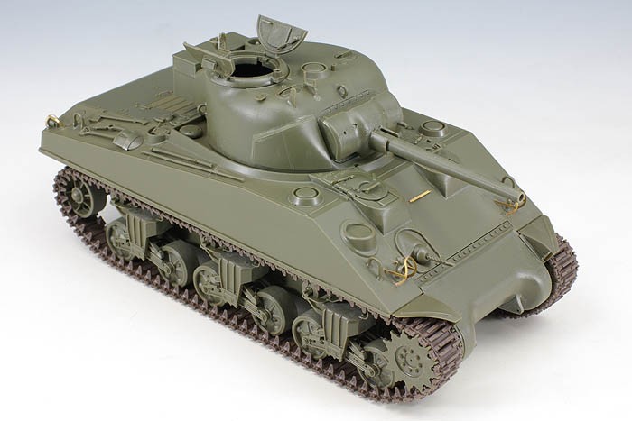 British Army Sherman III Mid Production (w/Cast Driver's Hood) – Image 5