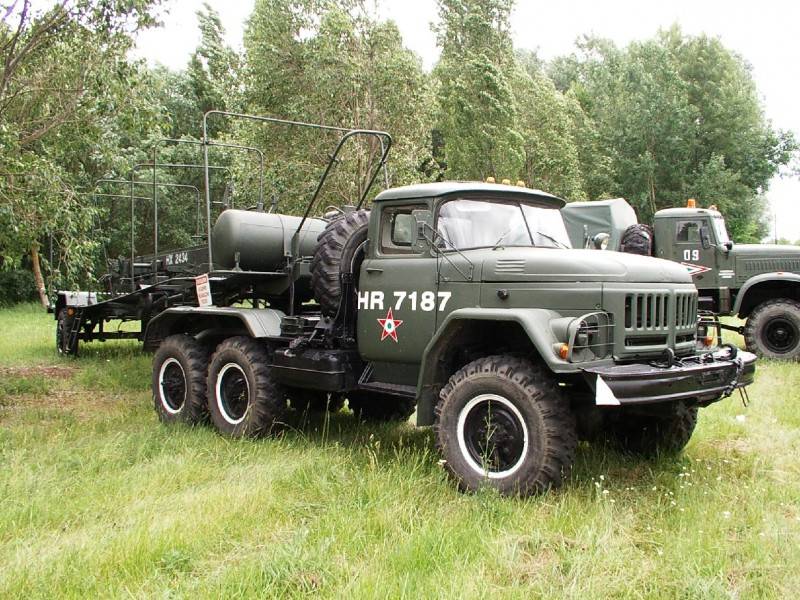 Russian Zil-131V Tractor Truck – Image 4