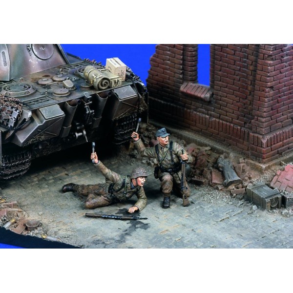 Grenade ! (2 Figures) – Image 2