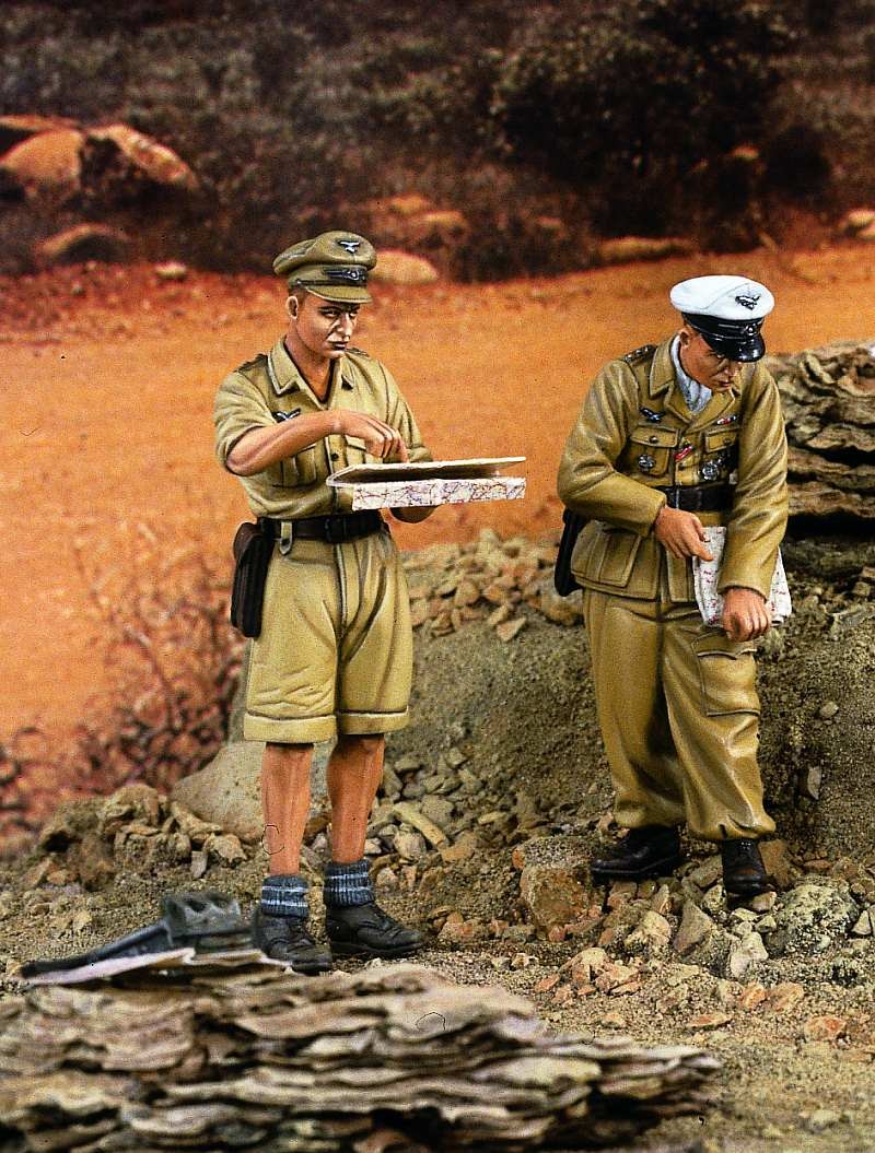 Luftwaffe Field Unit Officers (2 Figures) – Image 2