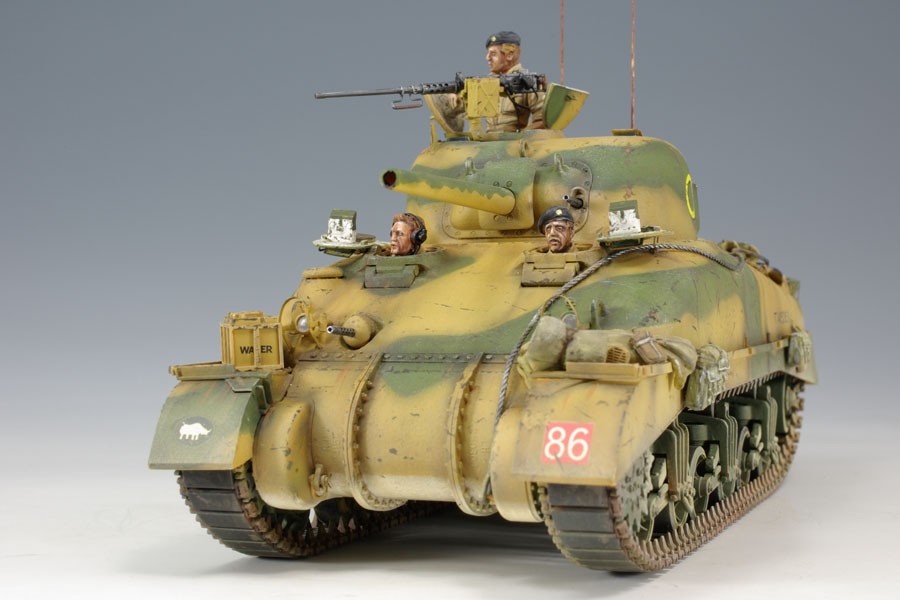 British Army Sherman 2 Direct Vision Type (El Alamein 1942) – Image 3