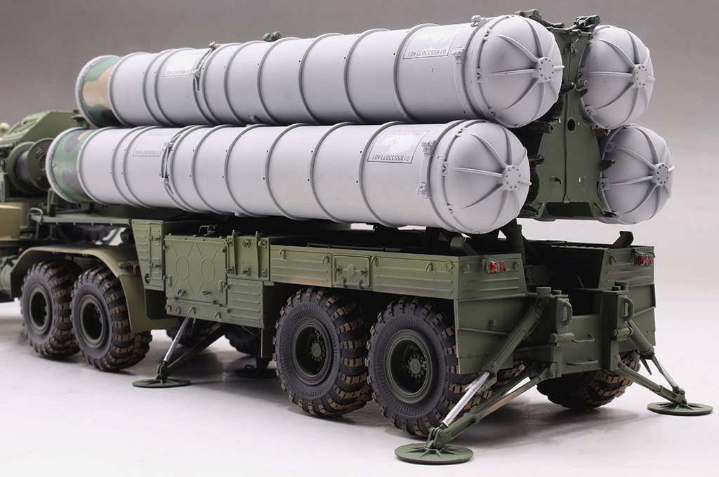 Russian KrAZ-260B Tractor with 5P85TE TEL S-300PMU – Image 7