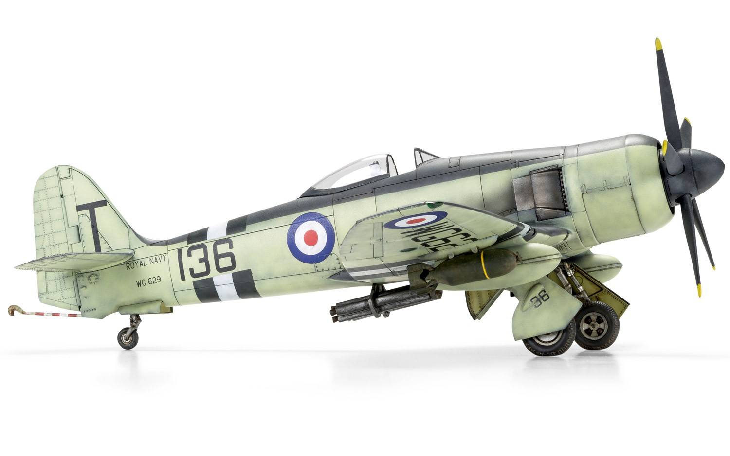 Hawker Sea Fury FB.11 – Image 5