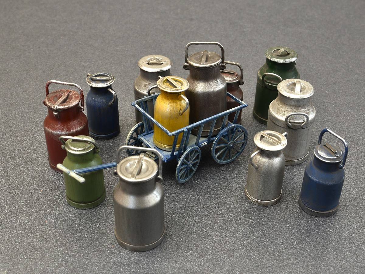 MILK CANS WITH SMALL CART – Image 3