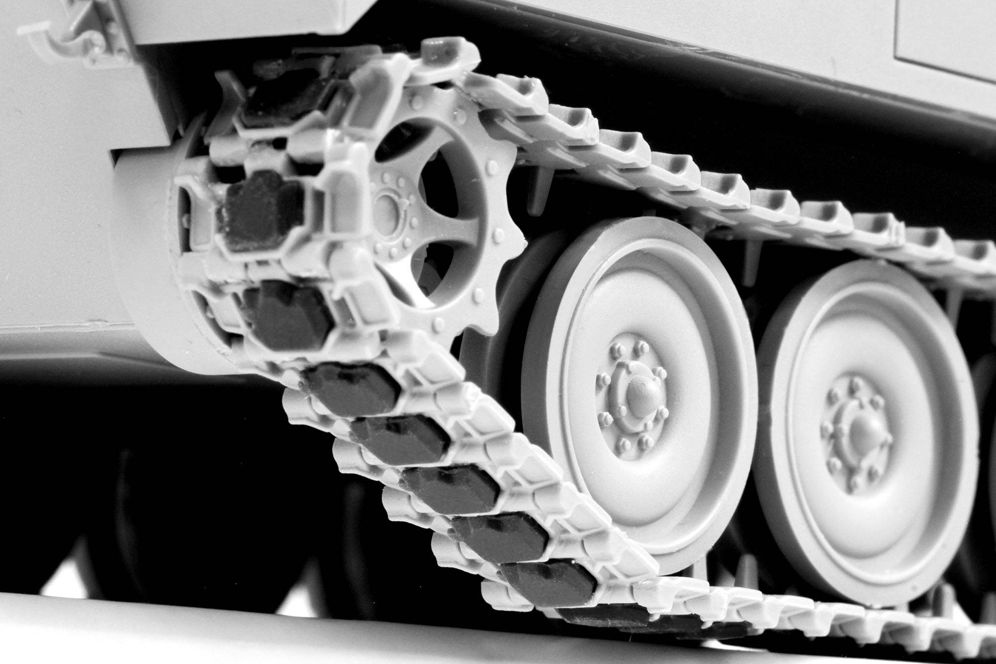 M727 MiM-23 Tracked Guided Missile Carrier – Image 9