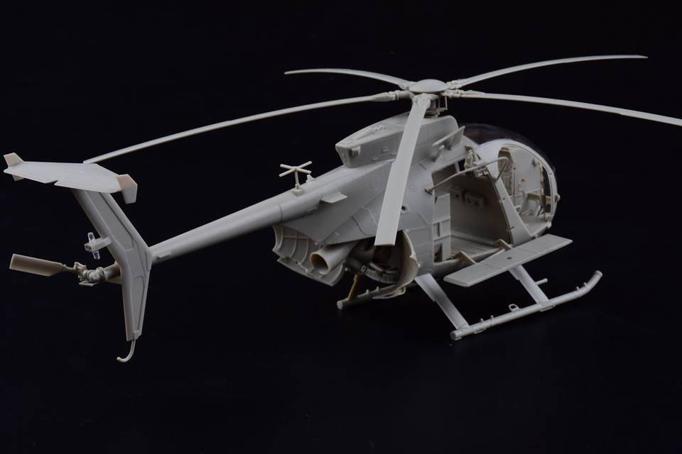 AH-6J/MH-6J Little Bird w/Figures – Image 8