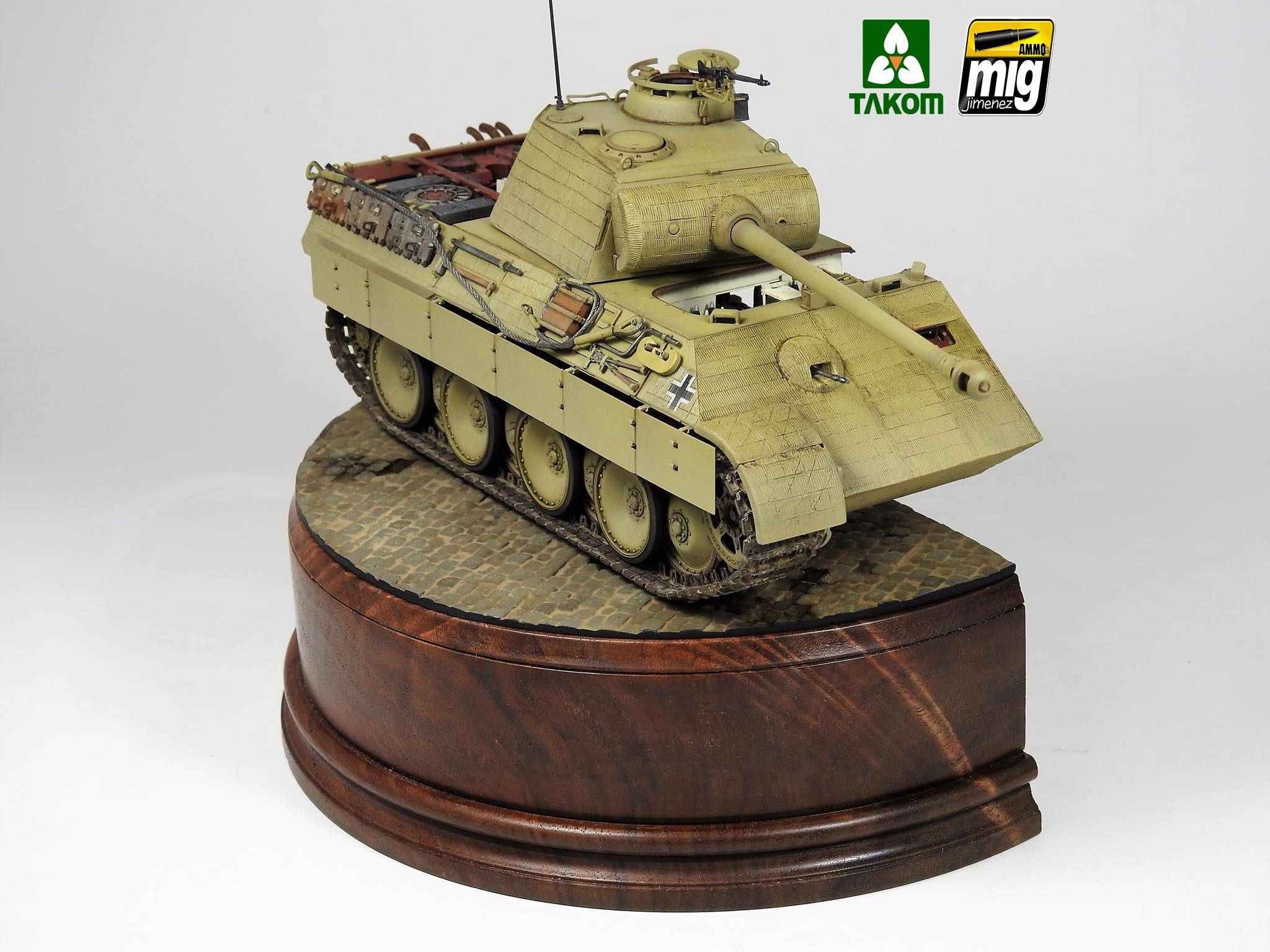 Panther A Zimmerit w/Full Interior MID-Late production – Image 4