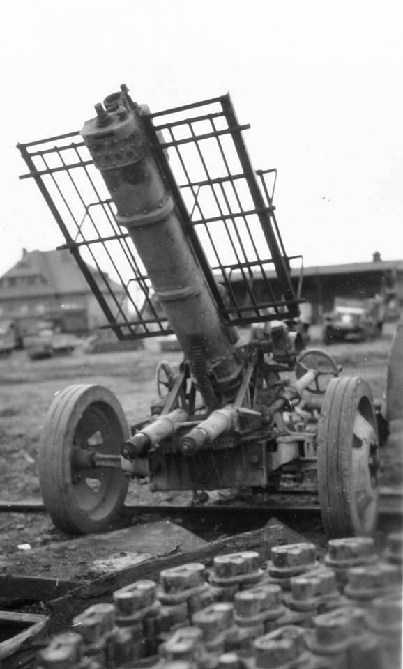 GERMAN ROCKET LAUNCHER with 28cm WK Spr & 32cm WK Flamm – Image 22