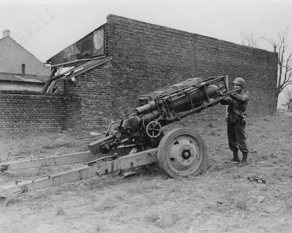 GERMAN ROCKET LAUNCHER with 28cm WK Spr & 32cm WK Flamm – Image 23