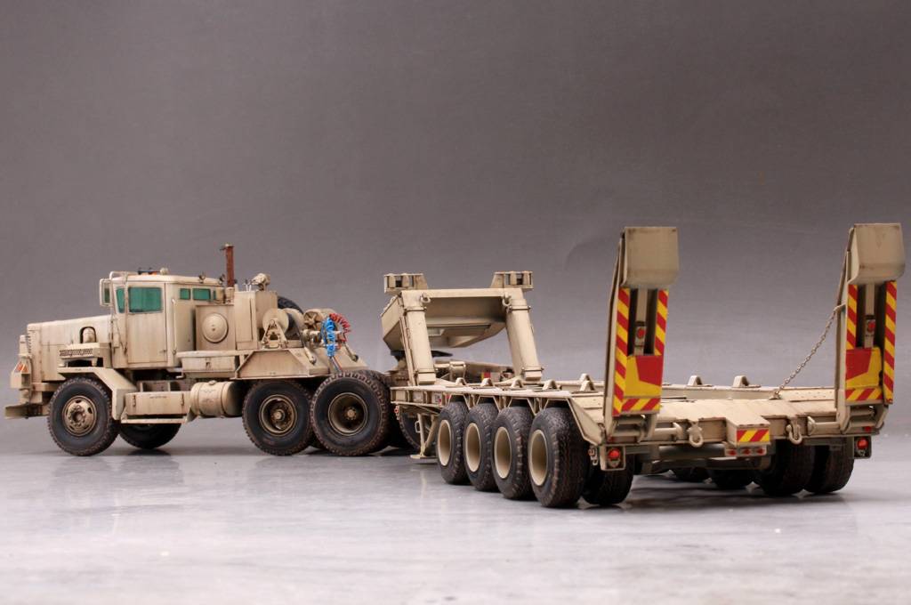 M911 C-HET w/m747 Heavy Equipment Semi-Trailer – Image 4