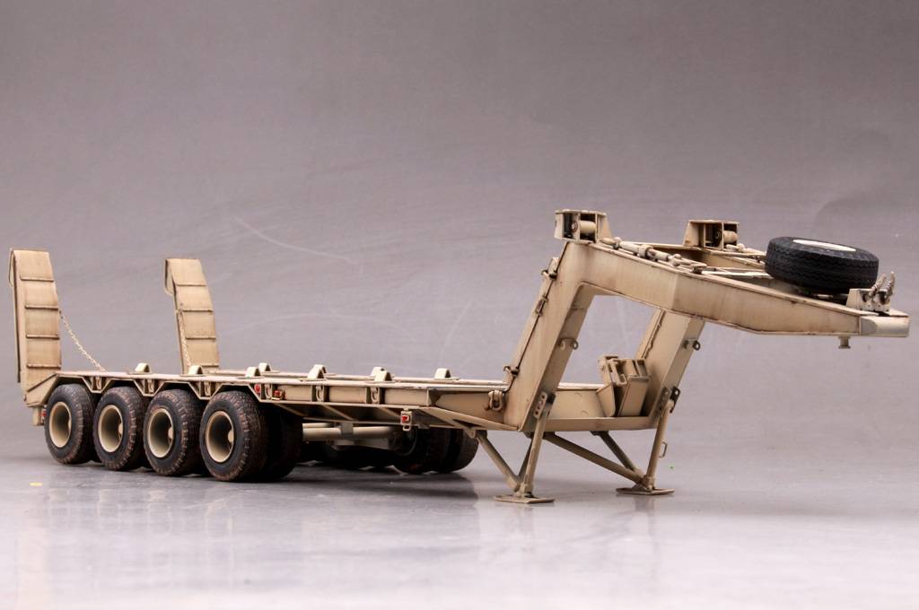 M911 C-HET w/m747 Heavy Equipment Semi-Trailer – Image 8