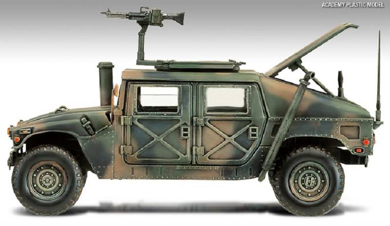 M1025 ARMORED CARRIER – Image 4