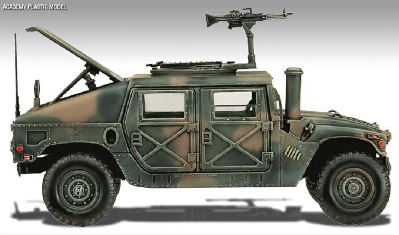 M1025 ARMORED CARRIER – Image 5