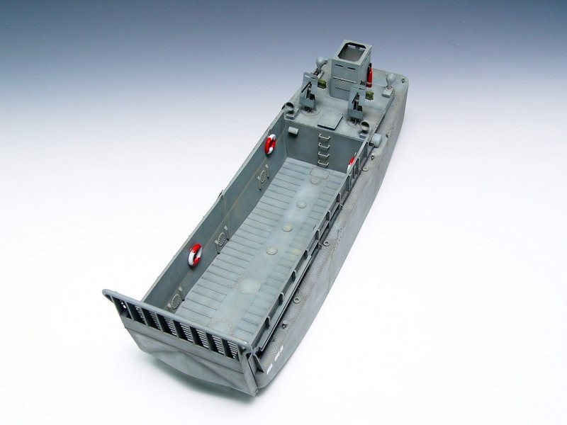 LCM MK III NAVY LANDING CRAFT – Image 6