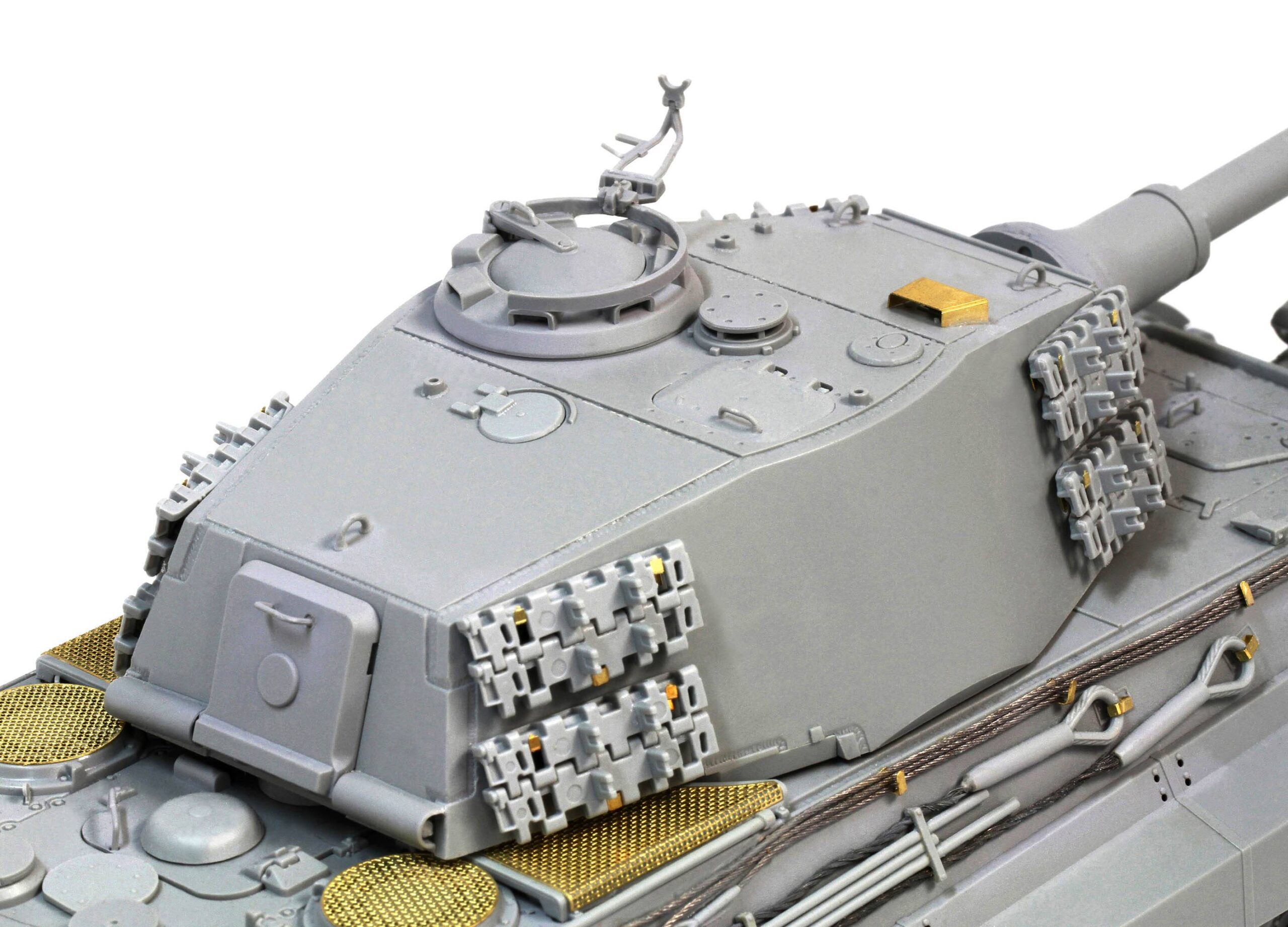 Kingtiger Late Production w/New Pattern Track s.Pz.Abt.506 Ardennes 1944 – Image 7
