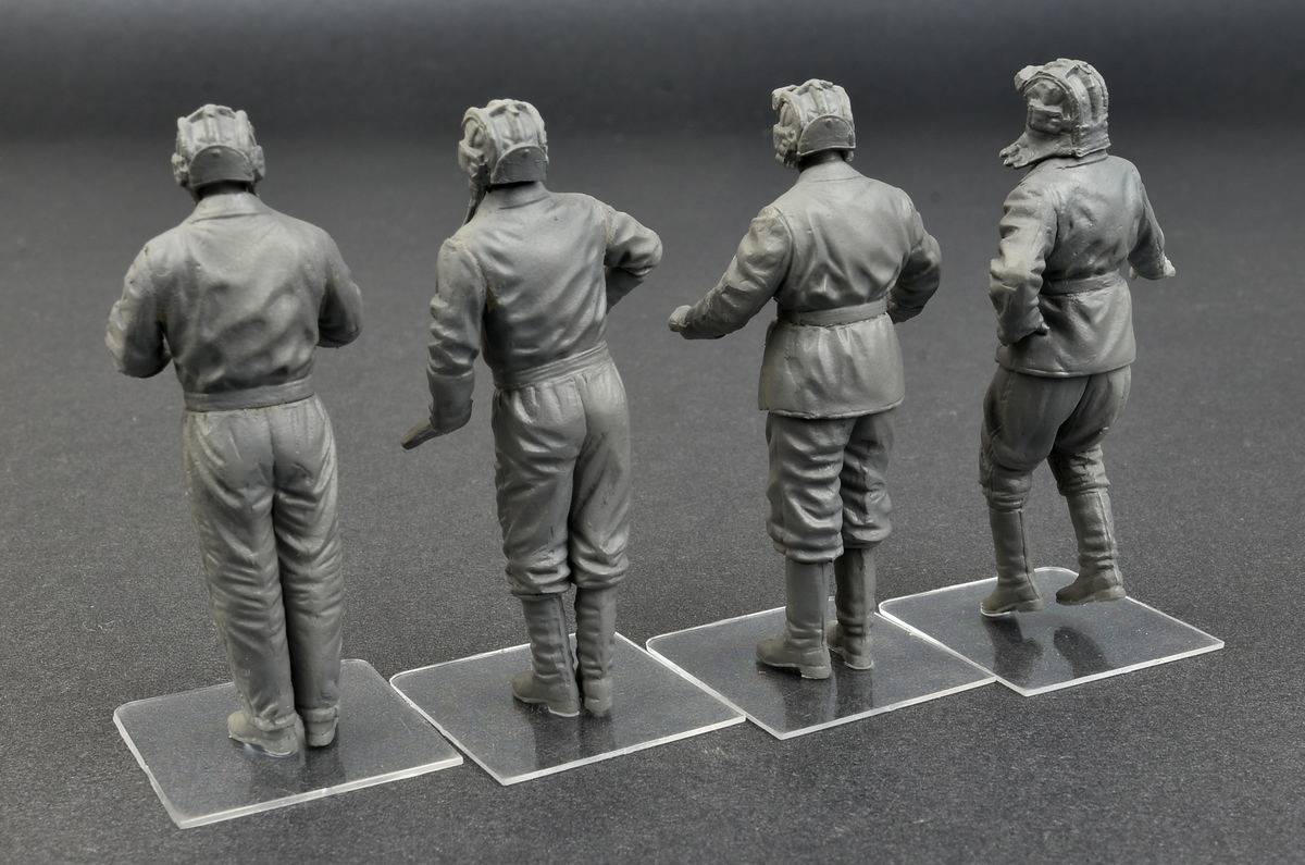 SOVIET TANK CREW (for Flame Tanks & Heavy Tanks of Breakthrough) – Image 3