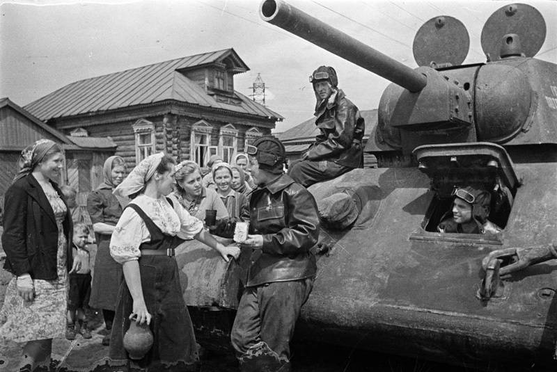 SOVIET TANK CREW (for Flame Tanks & Heavy Tanks of Breakthrough) – Image 15