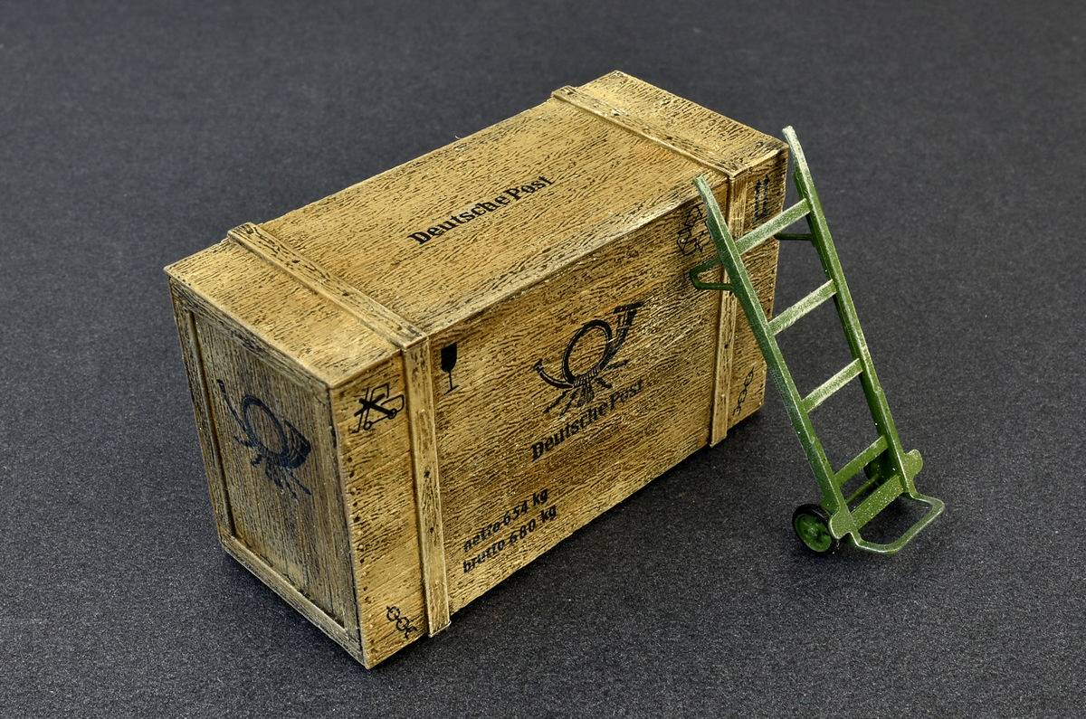WOODEN BOXES & CRATES – Image 11