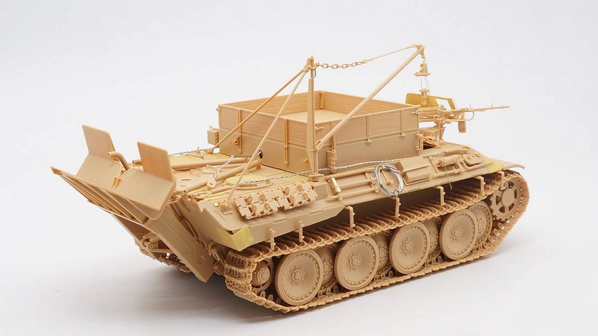 German Armored Recovery Vehicle Sd.Kfz.179 Bergepanther Ausf.A – Image 4